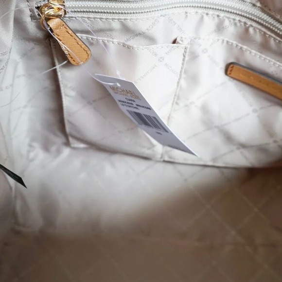 Gaby’sBags👜💕-NWT Michael Kors Satchel Brown MK - Picture 6 of 6